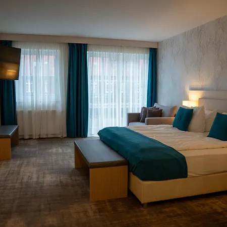 Heide Hotel Reinstorf Reinstorf  Buitenkant foto