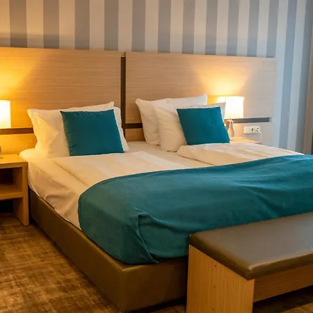 Heide Hotel Reinstorf Reinstorf  Buitenkant foto