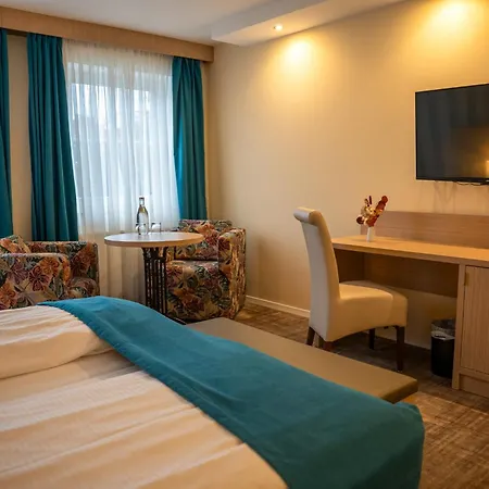 Heide Hotel Reinstorf Reinstorf  Buitenkant foto